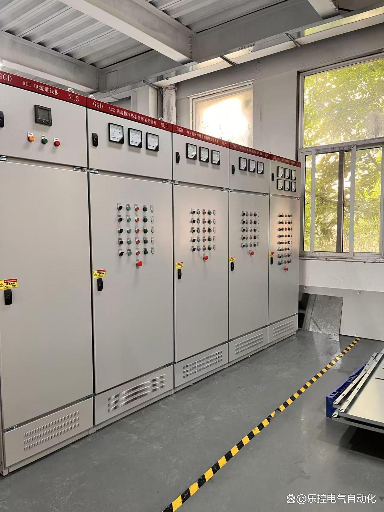 揭秘中央空调机房群控控制柜制造厂 智能节能的核心引擎